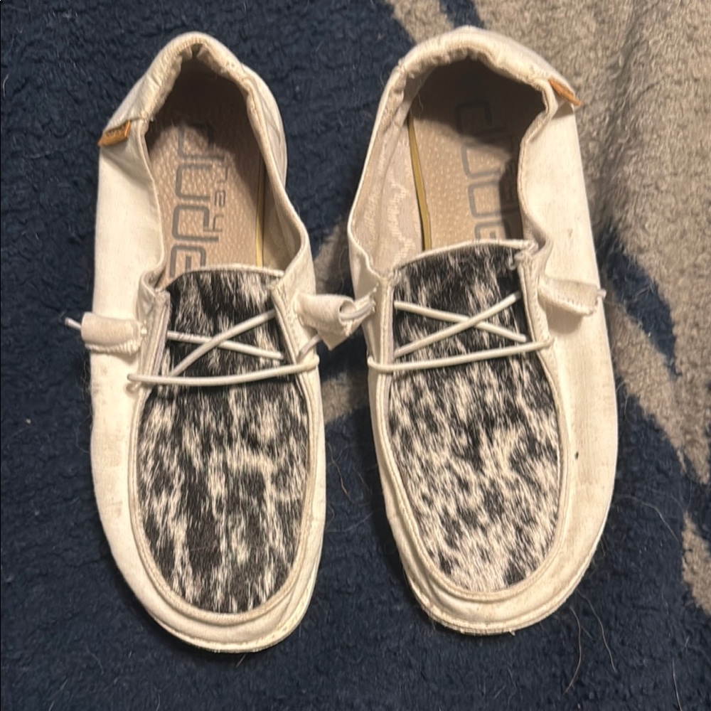 Hey Dude Women's White and Black Shoes Western